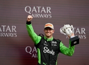 开云体育APP下载-英国田径选手实力出众，轻松夺冠