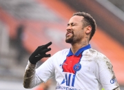 开云体育直播-格罗斯克鲁伊茨梅开二度，圣日耳曼连胜的简单介绍