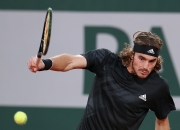 开云体育中国-欧洲网球队完胜世界网球队，西西帕斯一己之力扛起全队的简单介绍