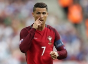 开云体育中国-北非风暴席卷永恒之城，阿尔瓦雷斯三记绝杀彻底肢解拉齐奥防线