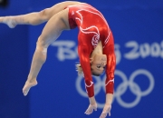 开云体育平台APP-跨界传奇，当辽宁队横扫老鹰，德罗赞在F1赛道接管年度争冠