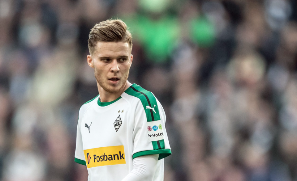 瑞士逆转AC米兰，加维高光表现的简单介绍