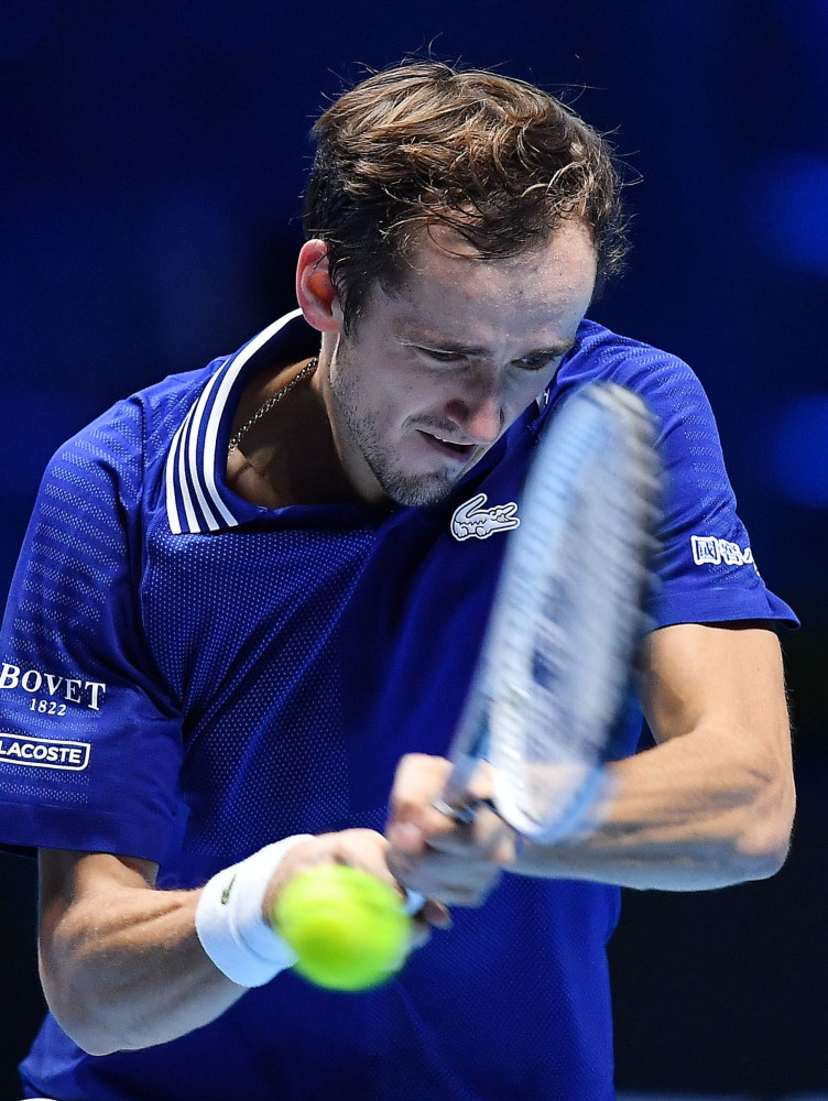 年终总决赛绝杀ATP总决赛，梅德韦杰夫状态火热