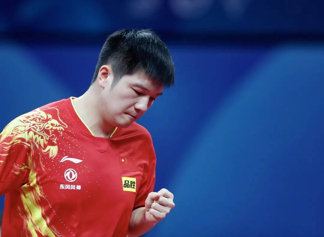 关于印度队完胜印尼队，黄鸭组合高光表现的信息