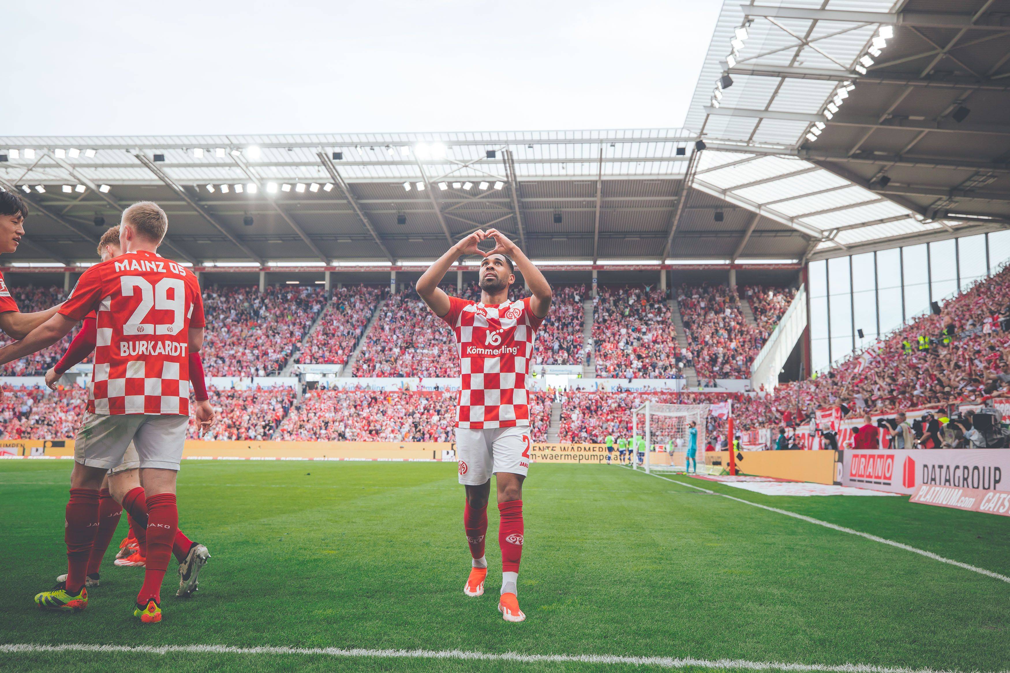 斯图加特客场作战，稳固防线迎战对手