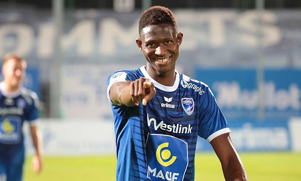 梅斯客场击败赛恩斯，豪取客场三分