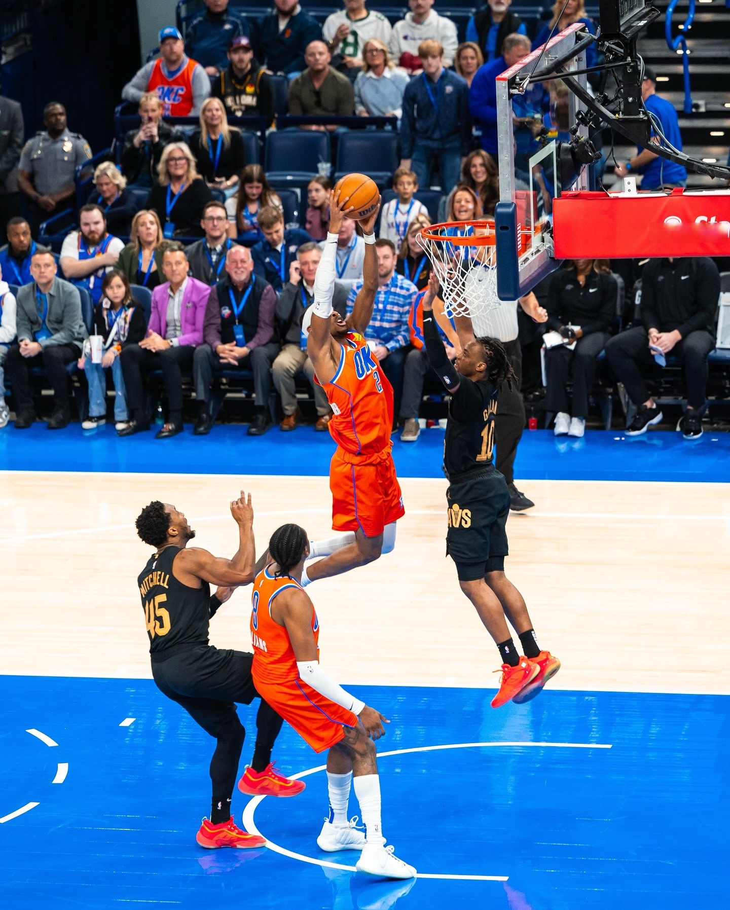 开拓者大胜雷霆,西部半决赛豪取首胜 开拓者大胜雷霆,西部半决赛豪取首胜