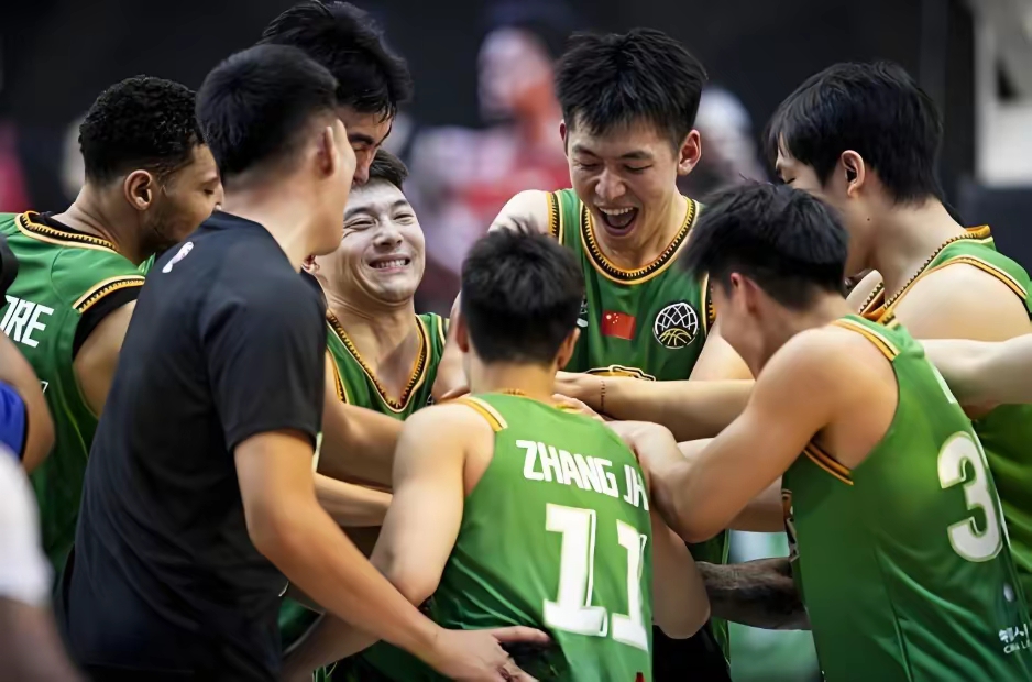 包含广东男篮团结一心，备战山东男篮的词条