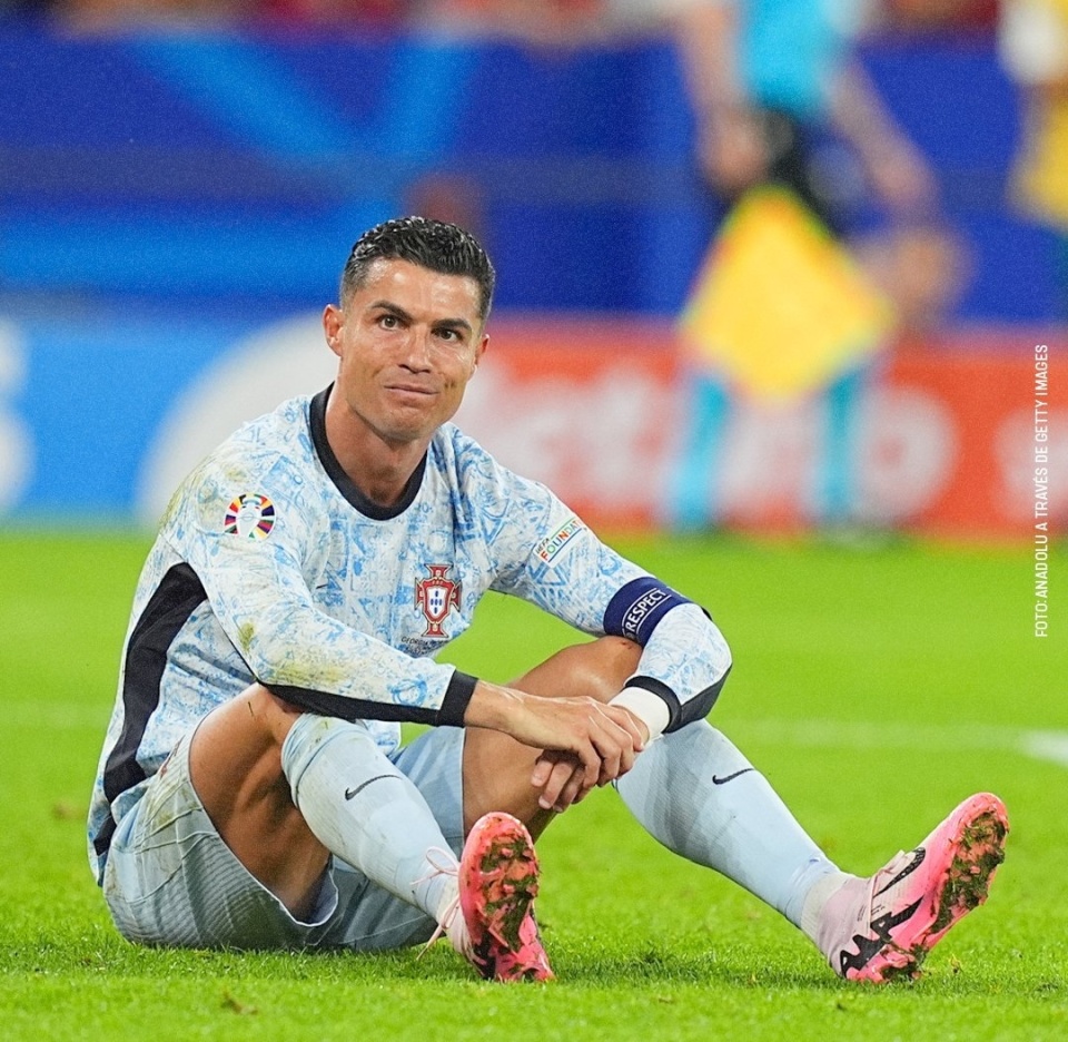 包含欧洲豪门国家队争霸赛，实时新闻报道的词条