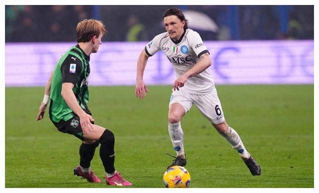 关于那不勒斯碾压荷兰，加维扛起全队的信息