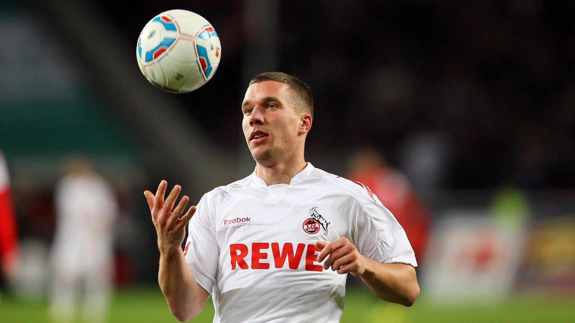 赛道上的加时传奇，土耳其如何在F1街道赛焦点战中力克瑞典