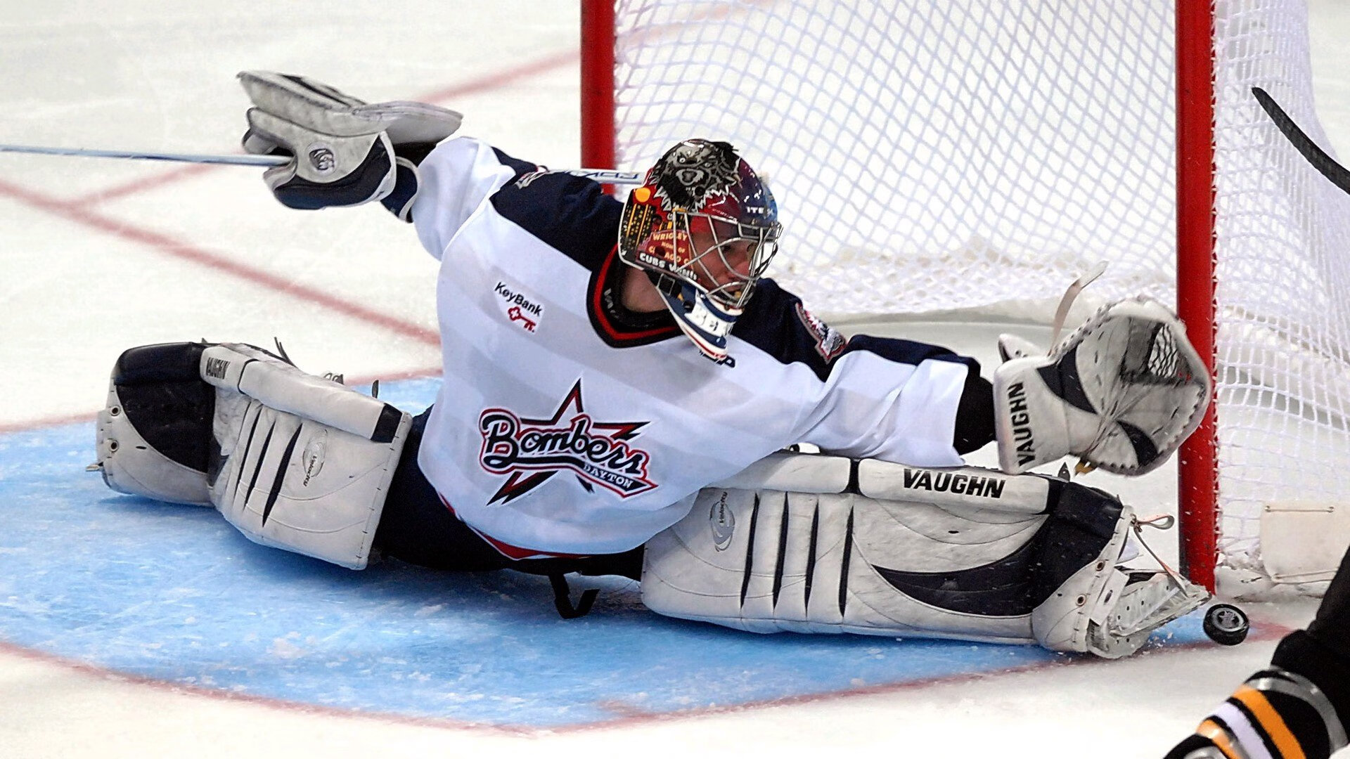 赛道上的逆袭，哈斯车队如何以弱胜强，拉塞尔带队完胜法拉利